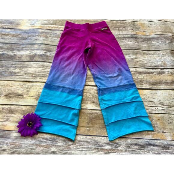 MATILDA JANE COSMOS - Picture 2 of 7